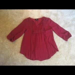 NWOT iZ Byer red flowy top